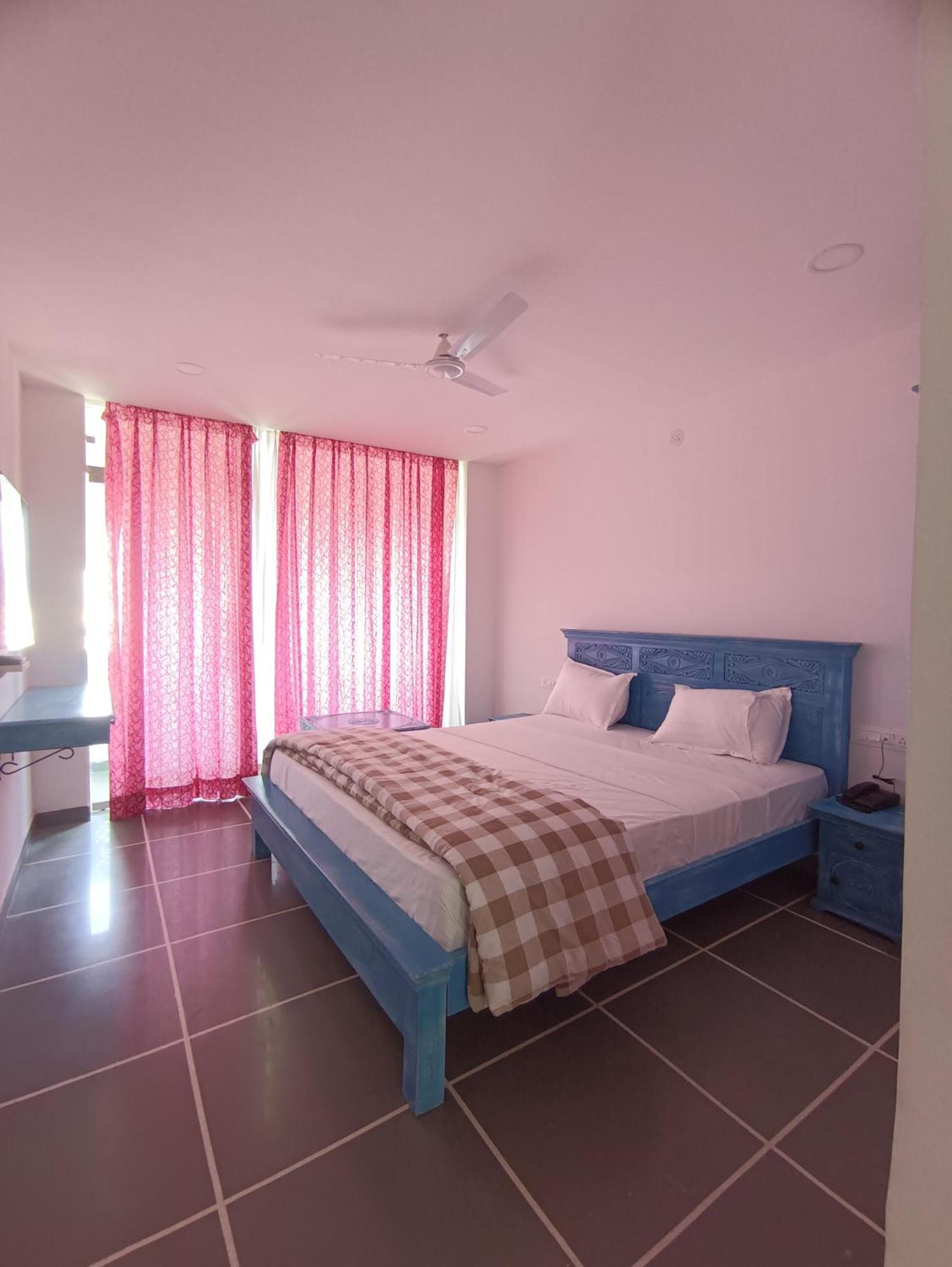 Hotel Mewari Villa Удайпур Екстер'єр фото
