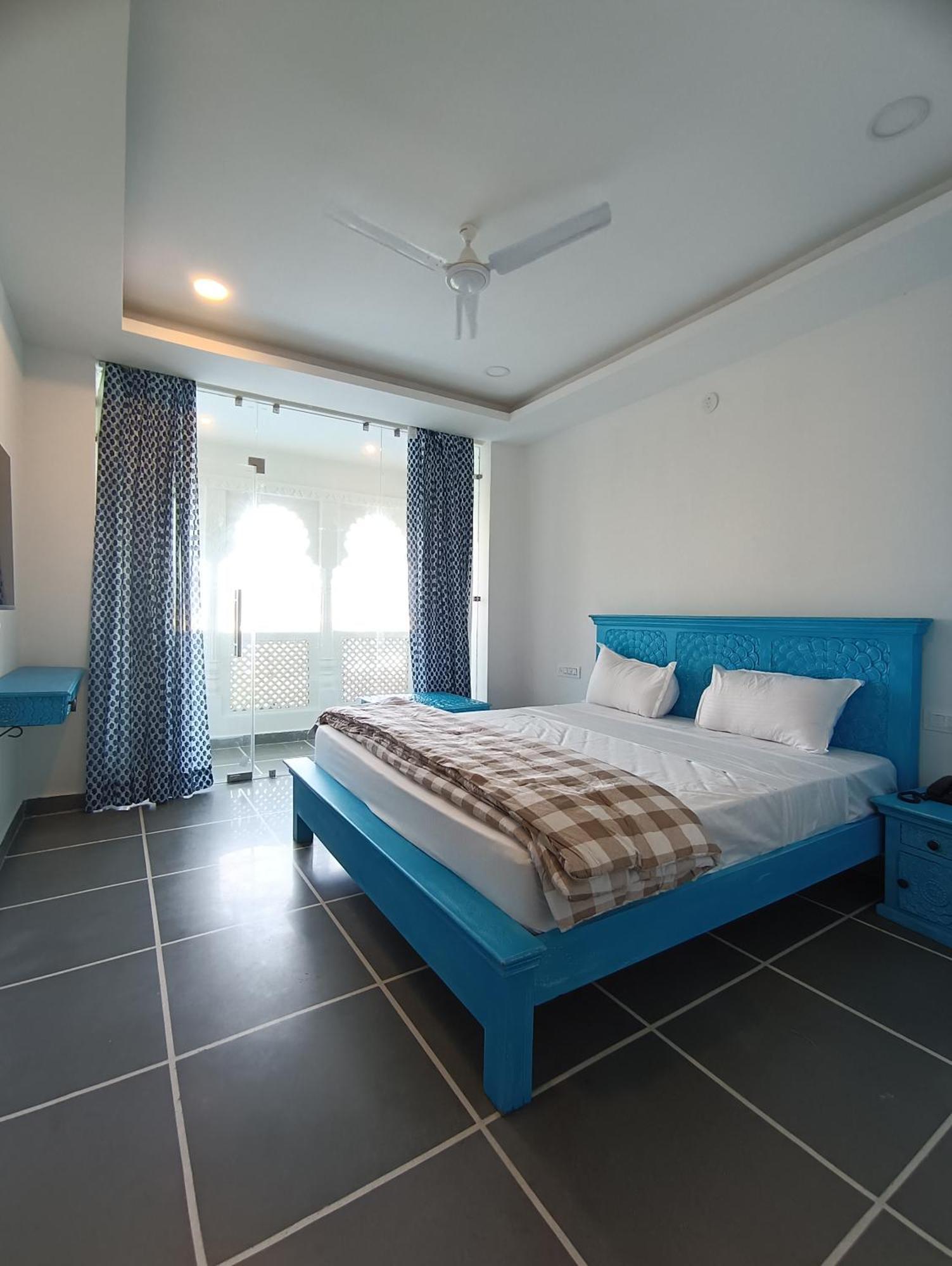 Hotel Mewari Villa Удайпур Екстер'єр фото